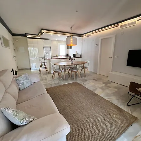 Jardines Del Puerto For Up To 6, Totally Refurbished 2025, Gardens, Pools, Garage, Wifi Apartment Marbella